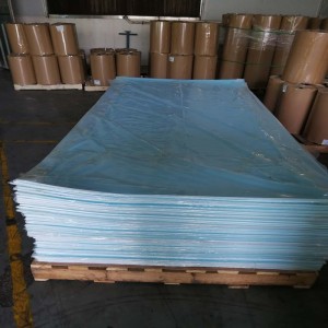 Гореща продажба Екологично 0,8 мм 1220x2440 мм Устойчив анти-надраскване Твърда пластмасова ПЕТ дъска за мебелен панел